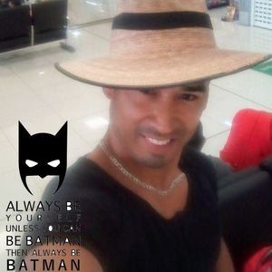 Meet your Posher, Octavio